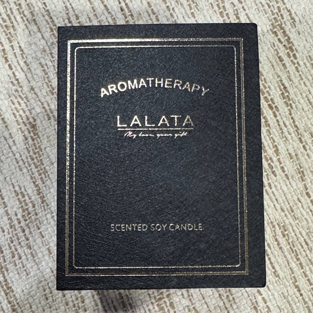 Lalata Aromatherapy Scented Soy Candle
